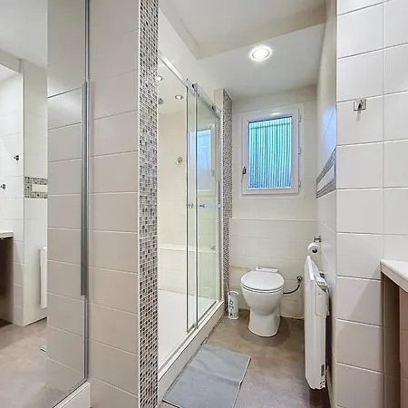 Дом отдыха La Flemme En Rose- Avec Piscine-pet Friendly